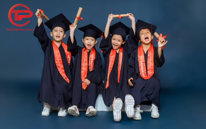 Xu hướng cung cấp trang phục lễ tốt nghiệp cho các bé cấp tiểu học TP. Hồ Chí Minh